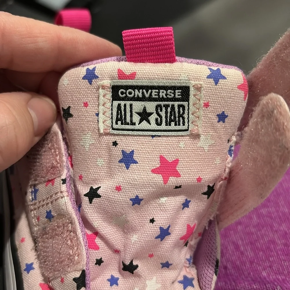 Converse colored star interior